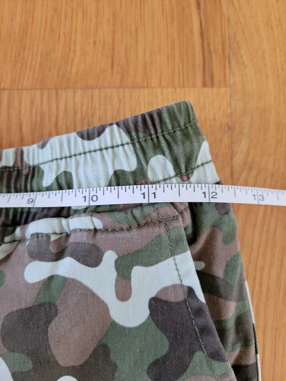 Boys size 7-8 camo shorts